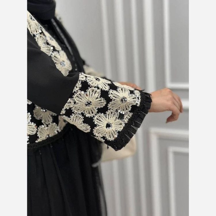 ست روناک سه تکه کت و دامن و شال جنس مازراتی فری سایز38تا 46