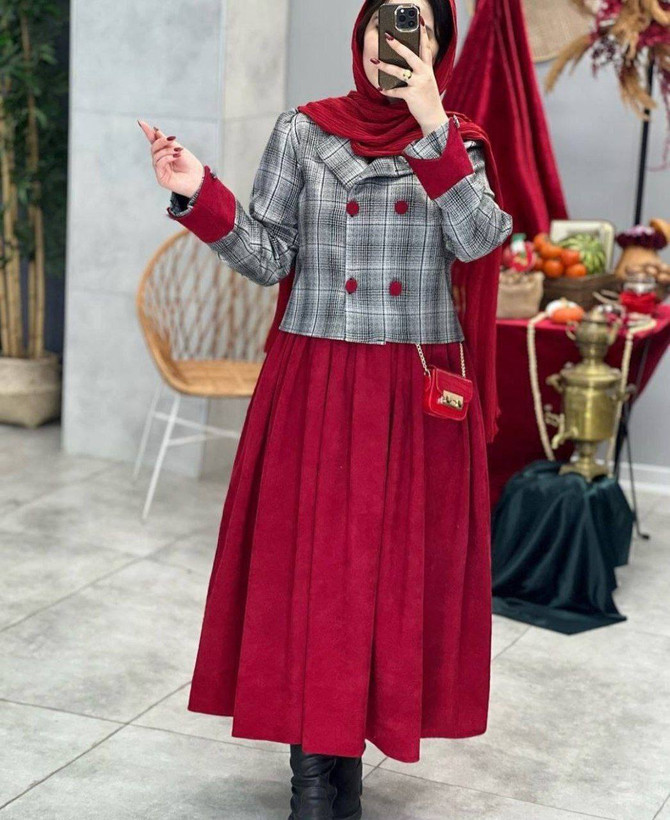 کت و سارافون گلناز جنس تافته و مخمل کبریتی فری سایز38تا 46