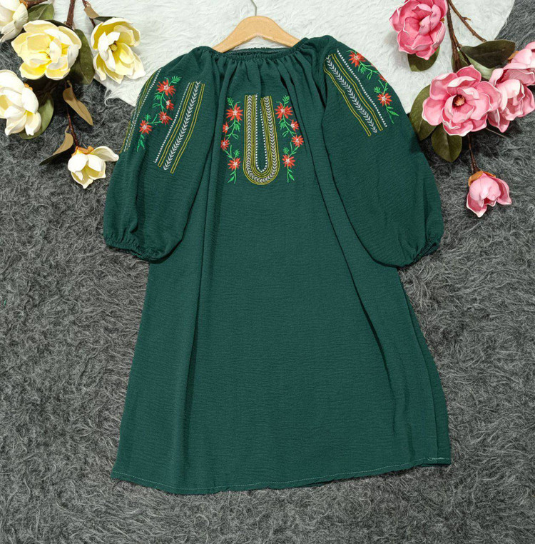 شومیز تارا جنس نخی ابروبادی و گلدوزی شده فری سایز از 38تا48