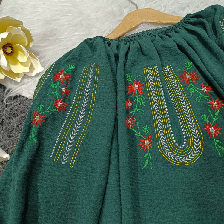 شومیز تارا جنس نخی ابروبادی و گلدوزی شده فری سایز از 38تا48