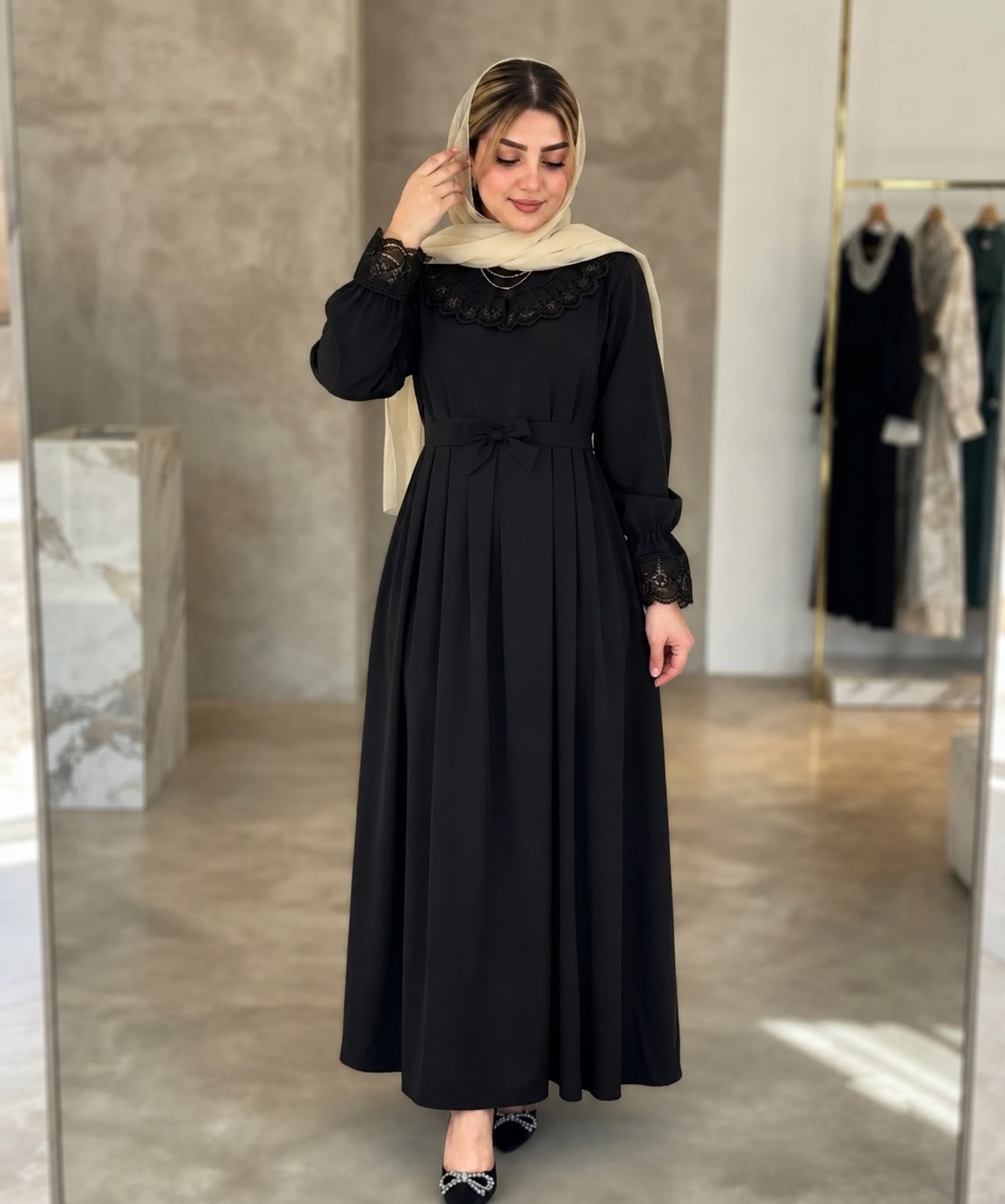 پیراهن یقه گیپور جنس الیزه فری سایز 38 تا48